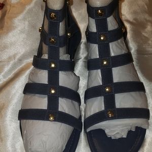 Ladies sandals